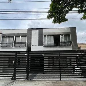  Apartamento Area Medica Imbanaco